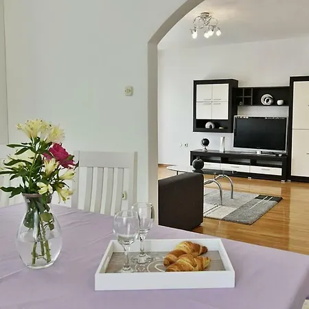 Apartman Aurora Διαμέρισμα Buzet